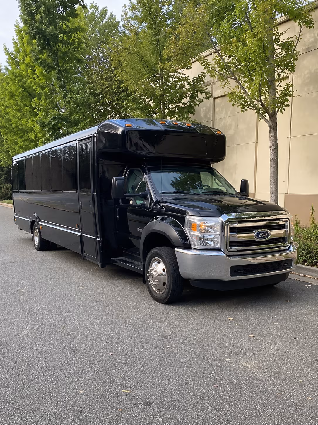 18 Passenger Party Bus