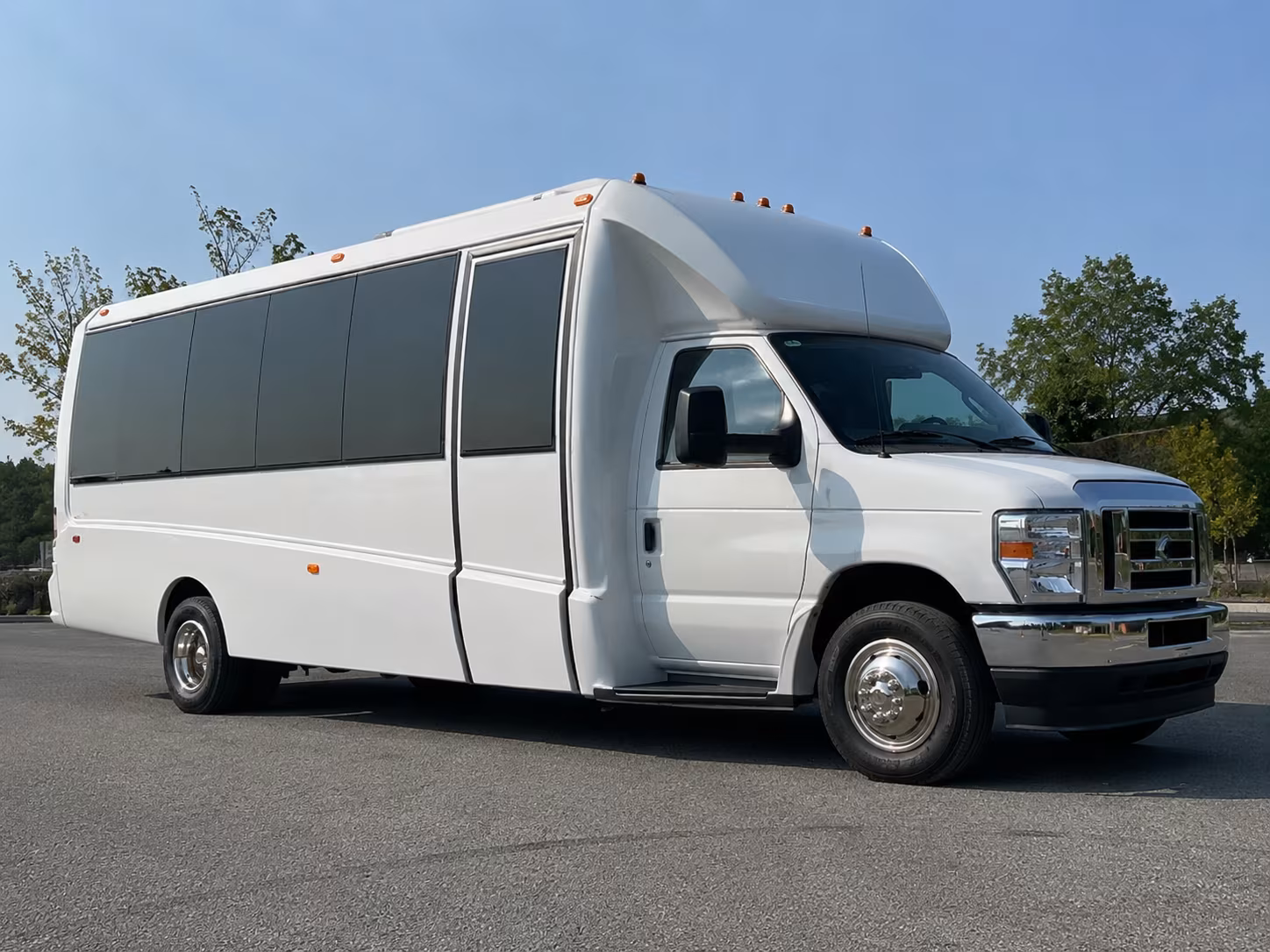 Palm Beach Gardens Birthday, Sweet 16, & Quinceañera Party Bus Rentals