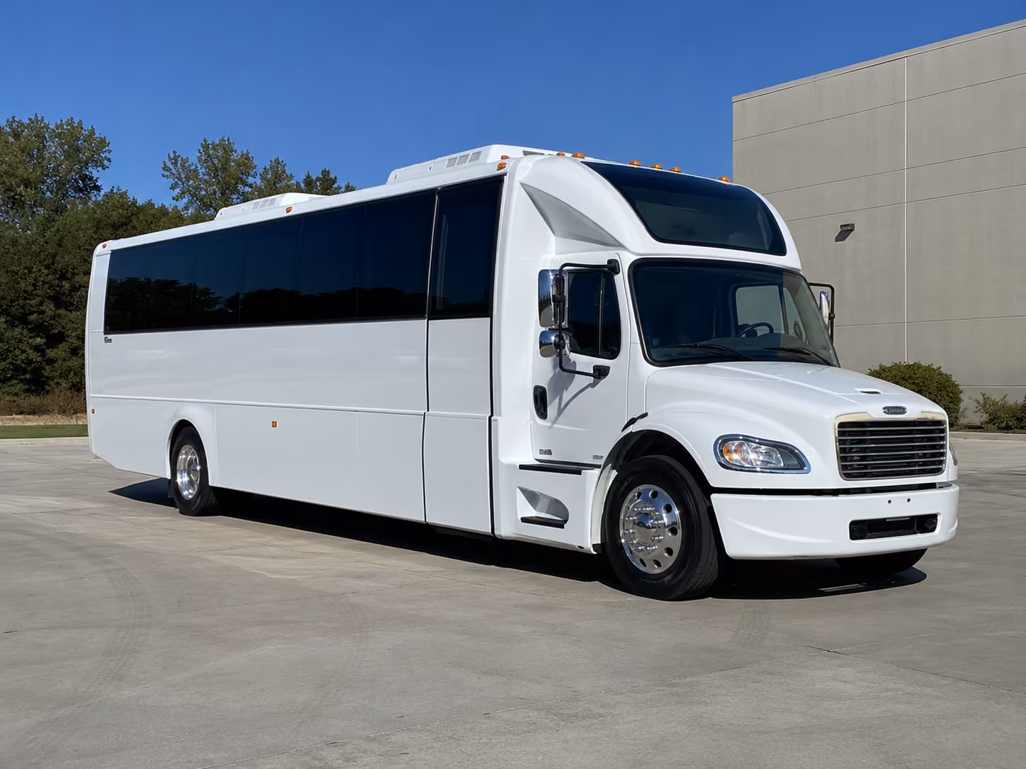 Palm Beach Gardens Homecoming & Prom Party Bus Rentals