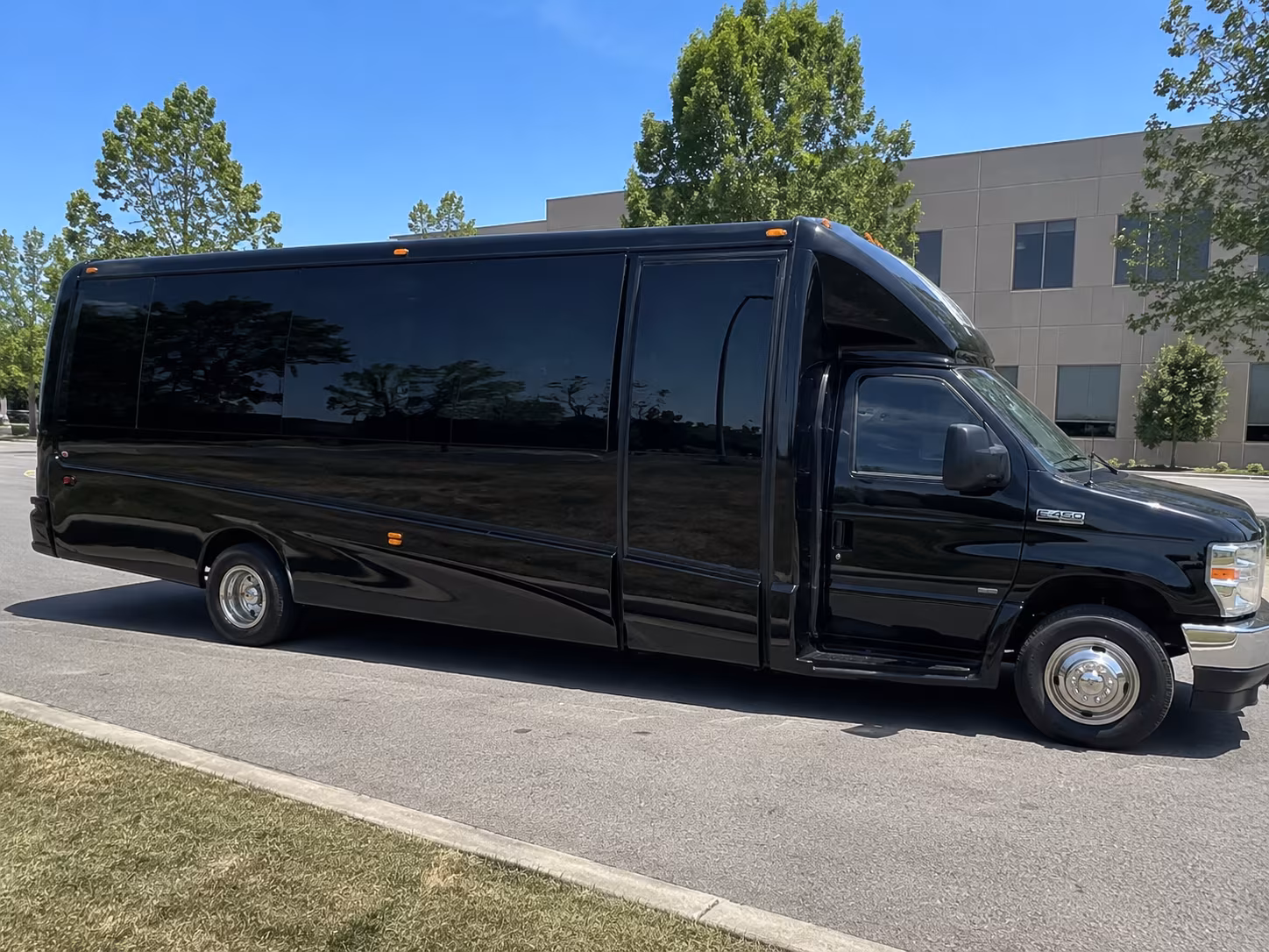 Palm Beach Gardens Winery Tour & Pub Crawl Transportation