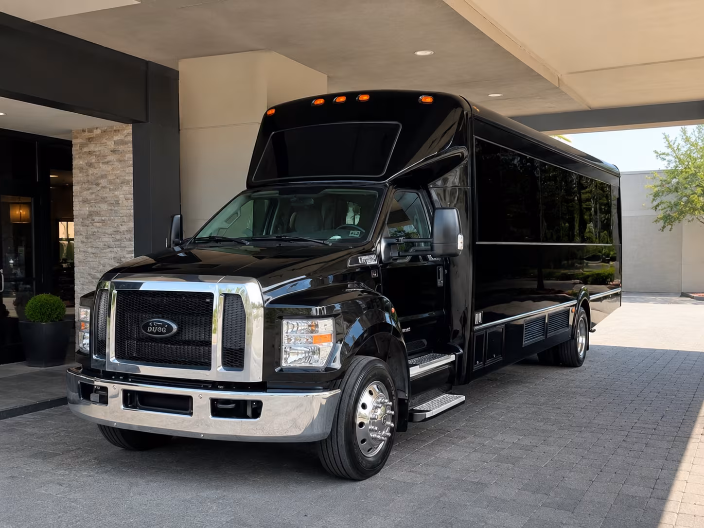 Wellington Birthday, Sweet 16, & Quinceañera Party Bus Rentals