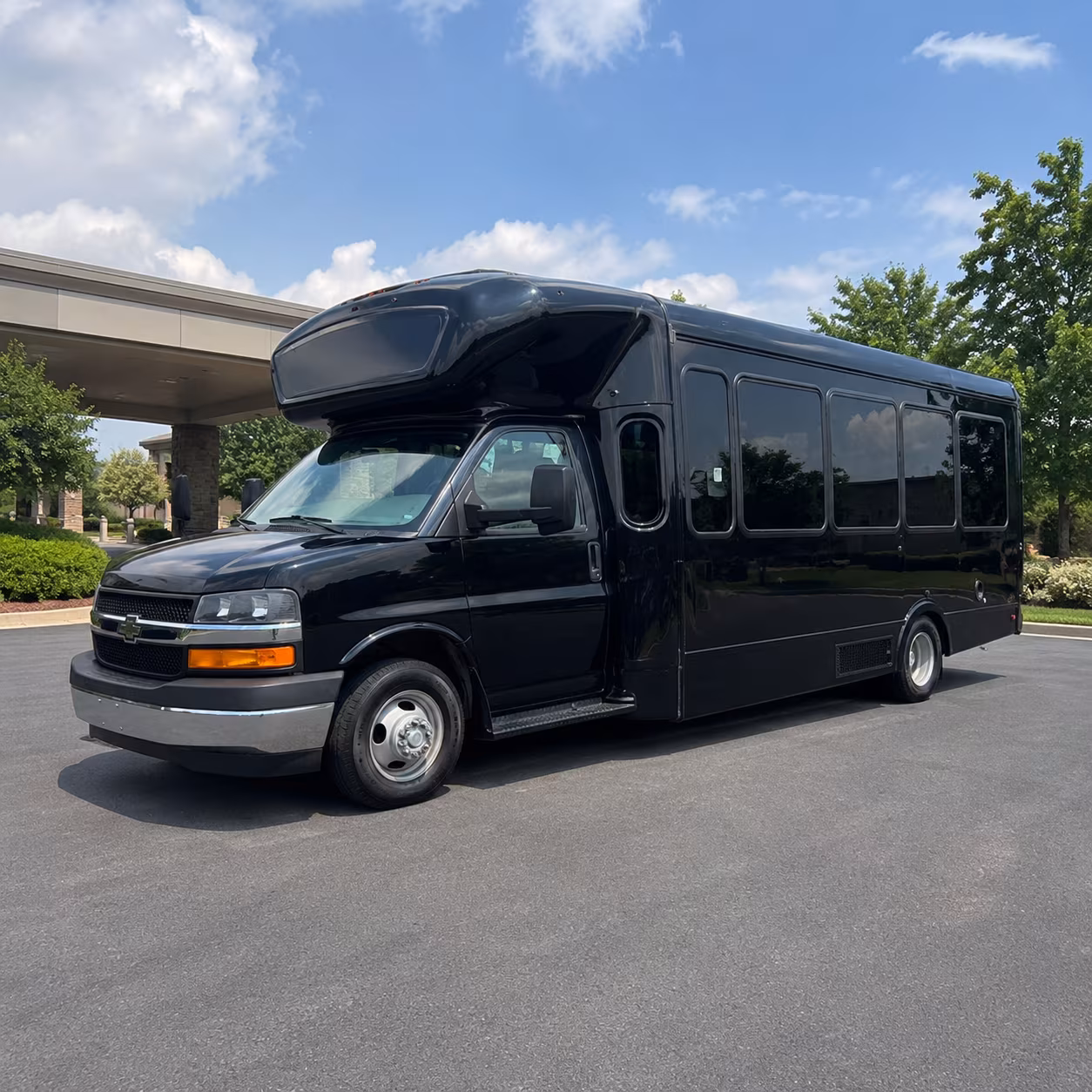 West Palm Beach Winery Tour & Pub Crawl Transportation party bus exterior
